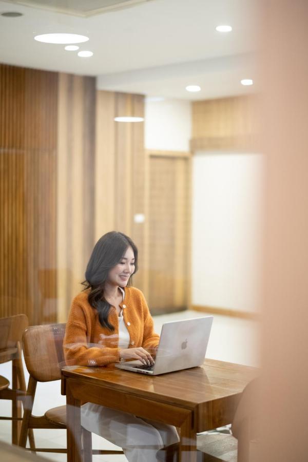 Sumittaya Chiangmai Hotel Chiang Mai Ngoại thất bức ảnh
